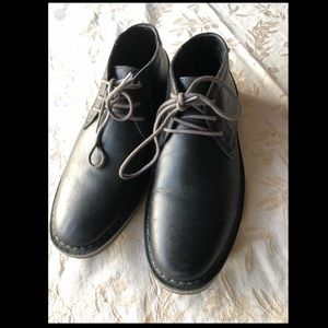 Bass Men’s Chukka (dress casual) shoes